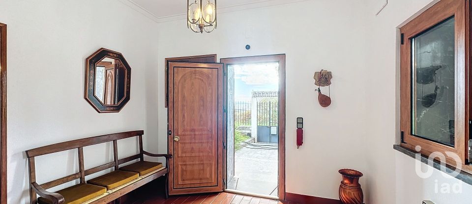 Moradia T8 em Meixedo e Padornelos de 514 m²