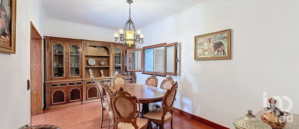 Moradia T8 em Meixedo e Padornelos de 514 m²