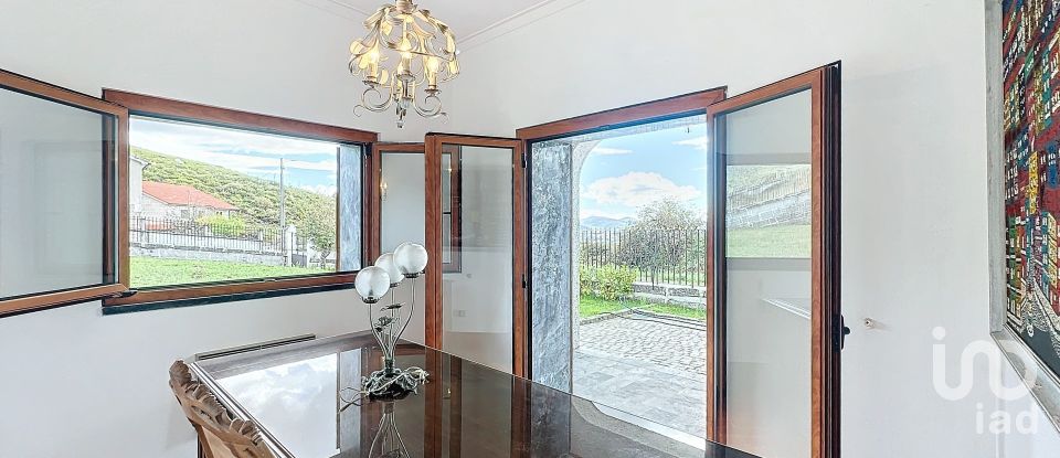 Moradia T8 em Meixedo e Padornelos de 514 m²