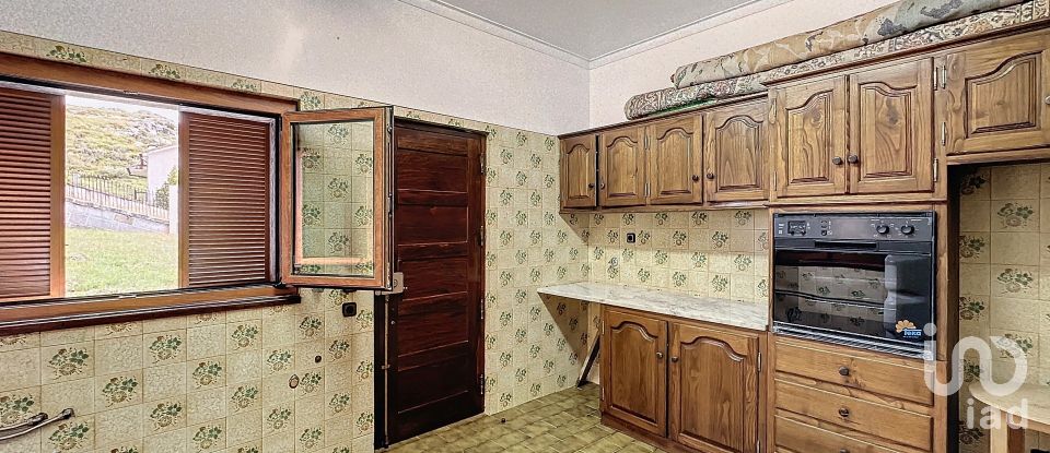 Moradia T8 em Meixedo e Padornelos de 514 m²