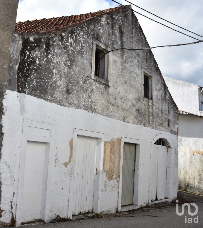 Maison de village T4 à Seiça de 188 m²