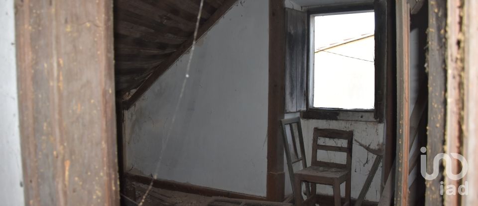 Maison de village T4 à Seiça de 188 m²