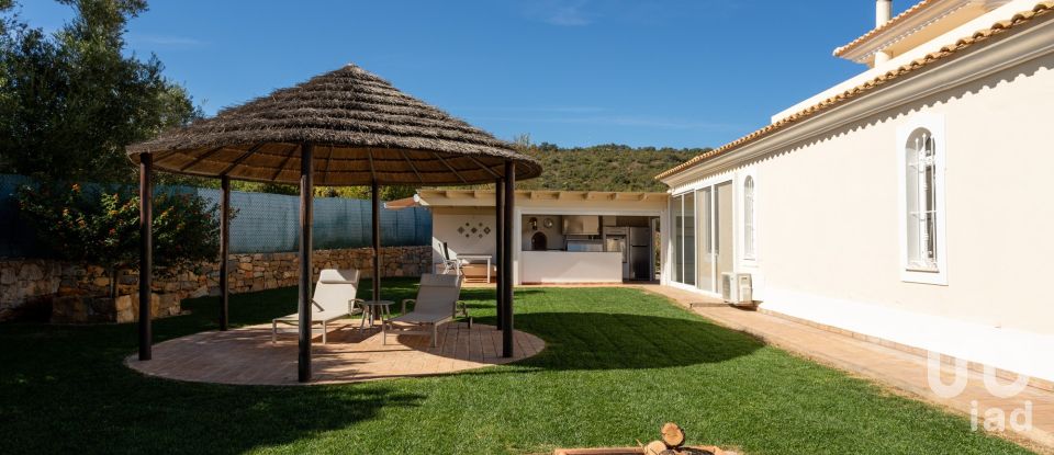 Moradia T4 em Loulé (São Clemente) de 270 m²