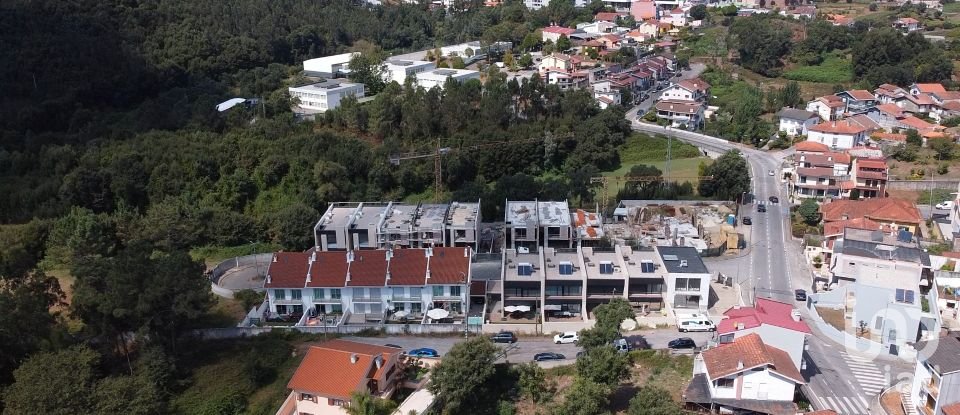 Lodge T3 in Fânzeres e São Pedro da Cova of 268 m²