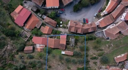 Maison de village T5 à Folques de 154 m²