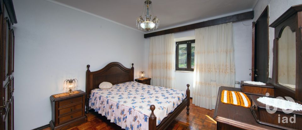 Casa de aldeia T5 em Folques de 154 m²