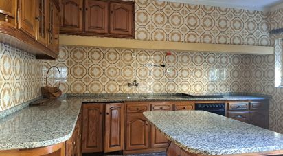 Maison T7 à Pedroso e Seixezelo de 280 m²