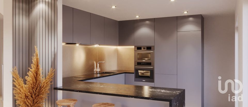 Moradia T3 em Encarnação de 189 m²