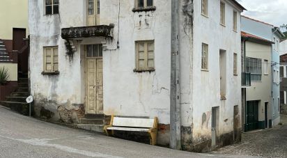 Maison T4 à Sobreira Formosa e Alvito da Beira de 127 m²