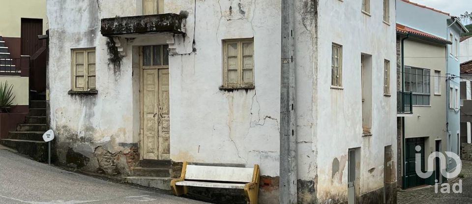 House T4 in Sobreira Formosa e Alvito da Beira of 127 m²