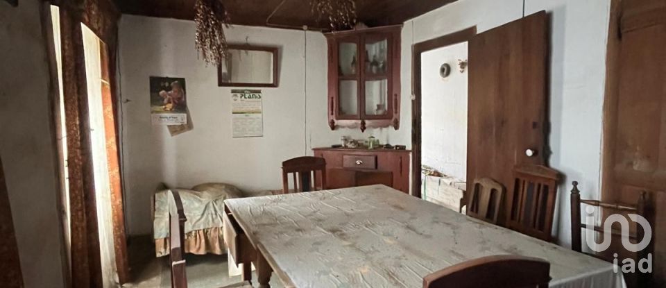 House T4 in Sobreira Formosa e Alvito da Beira of 127 m²