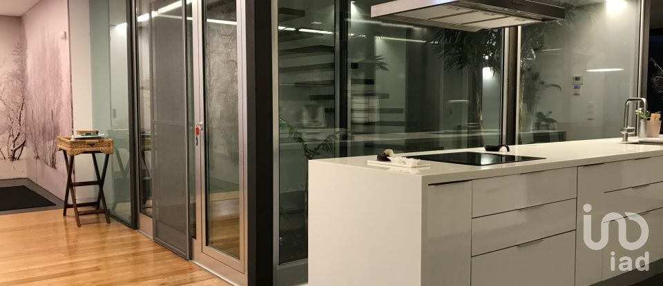 House T3 in Lagoa (Santa Cruz) of 439 m²