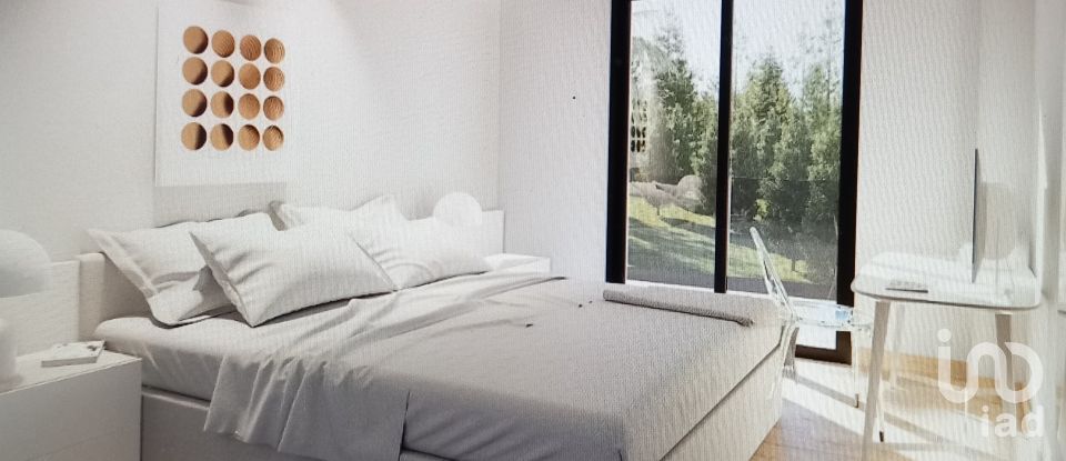 Moradia T4 em Faro (Sé e São Pedro) de 231 m²