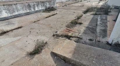 Terrain à bâtir à Ferreiras de 1 000 m²