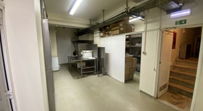 Boutique/Local commercial à Ramada e Caneças de 266 m²