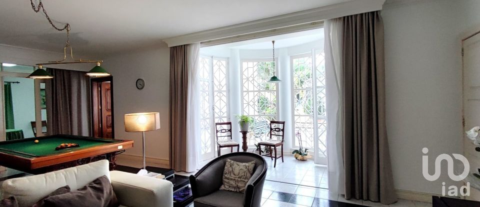 Maison de ville T4 à Relva de 335 m²