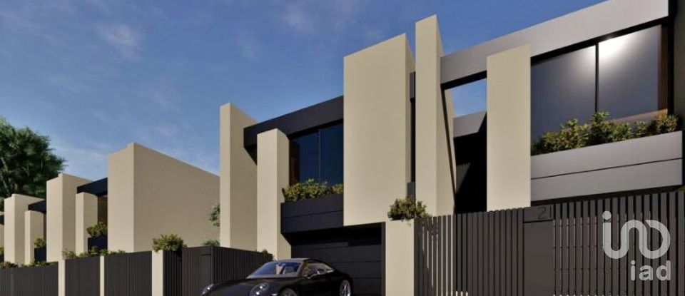 House T3 in Fânzeres e São Pedro da Cova of 195 m²