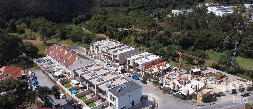 House T3 in Fânzeres e São Pedro da Cova of 195 m²