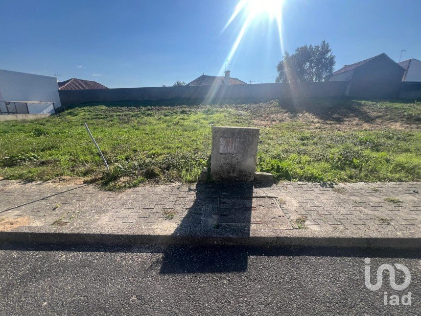 Building plot in Lamas e Cercal of 804 m²
