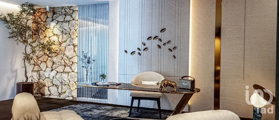 Moradia T4 em Faro (Sé e São Pedro) de 207 m²