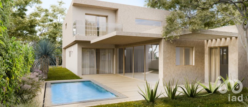 Moradia T0 em Mexilhoeira Grande de 255 m²