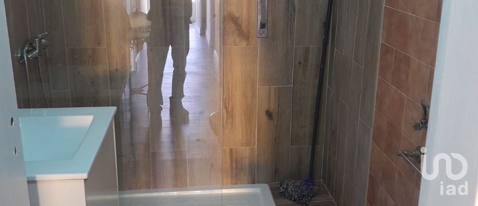 House T4 in Janeiro de Baixo of 180 m²