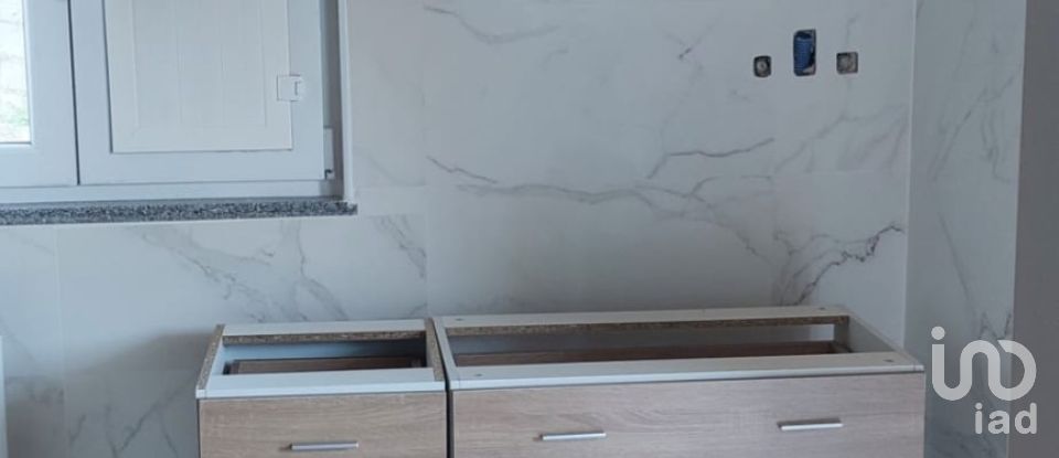 House T4 in Janeiro de Baixo of 180 m²