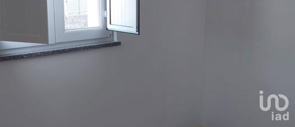 House T4 in Janeiro de Baixo of 180 m²