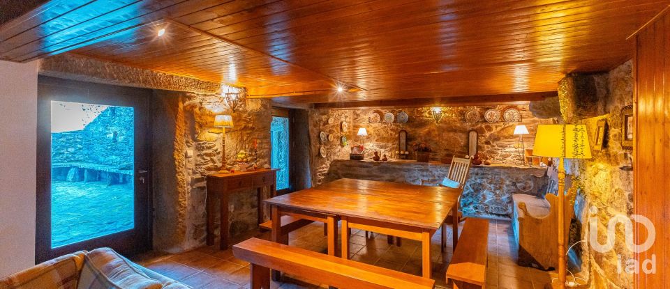 Moradia T3 em Arga (Baixo, Cima e São João) de 152 m²