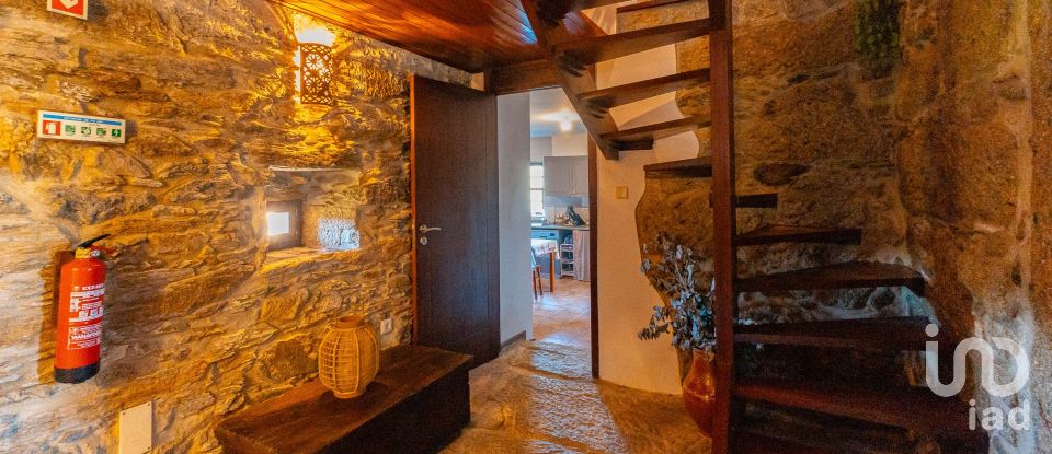 Moradia T3 em Arga (Baixo, Cima e São João) de 152 m²