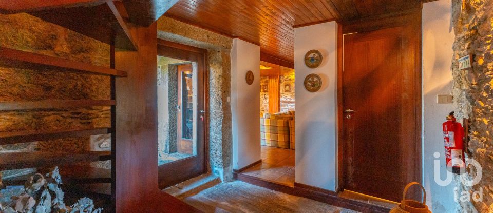 Moradia T3 em Arga (Baixo, Cima e São João) de 152 m²