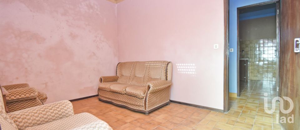 Moradia T2 em São Miguel, Santa Eufémia e Rabaçal de 262 m²