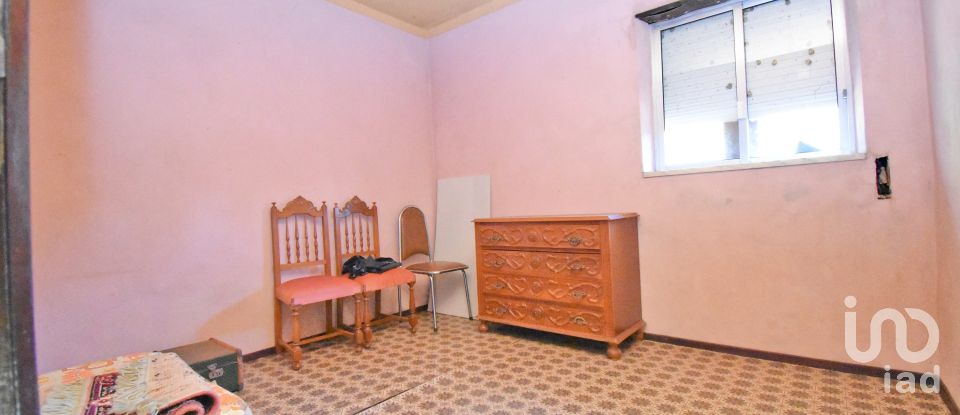 Moradia T2 em São Miguel, Santa Eufémia e Rabaçal de 262 m²