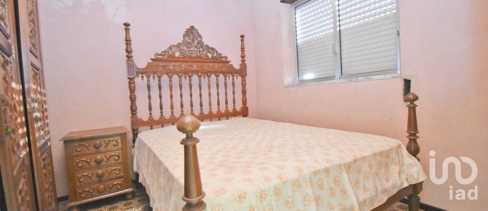 Moradia T2 em São Miguel, Santa Eufémia e Rabaçal de 262 m²