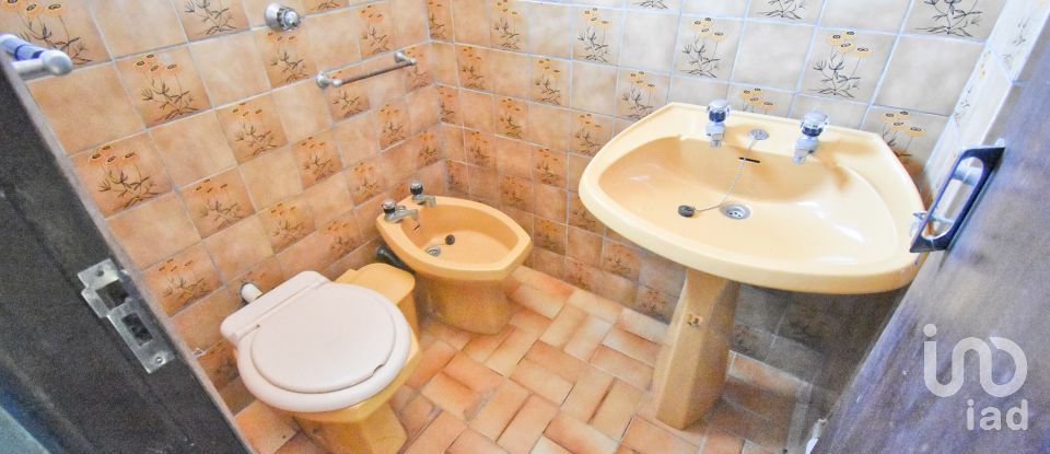 Moradia T2 em São Miguel, Santa Eufémia e Rabaçal de 262 m²