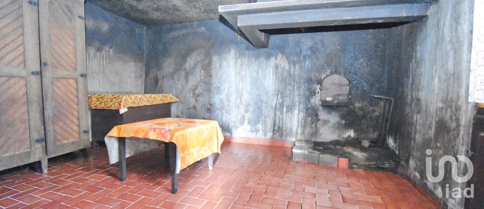 Moradia T2 em São Miguel, Santa Eufémia e Rabaçal de 262 m²