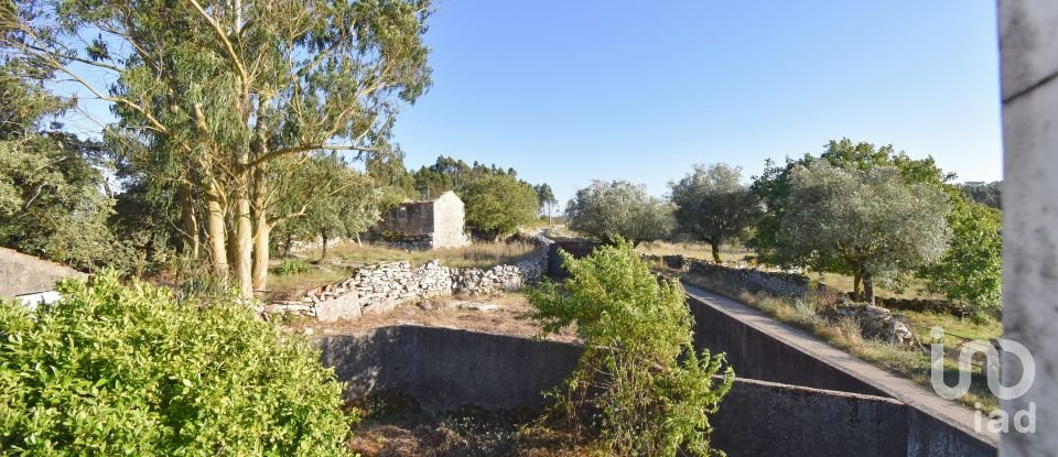 Moradia T2 em São Miguel, Santa Eufémia e Rabaçal de 262 m²