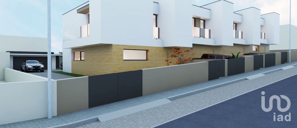 House T3 in Arões (São Romão) of 208 m²