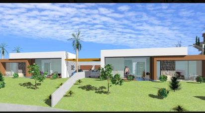 Terrain à Canhas de 3 339 m²