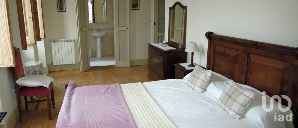 Farm T11 in Parada de Gonta of 800 m²