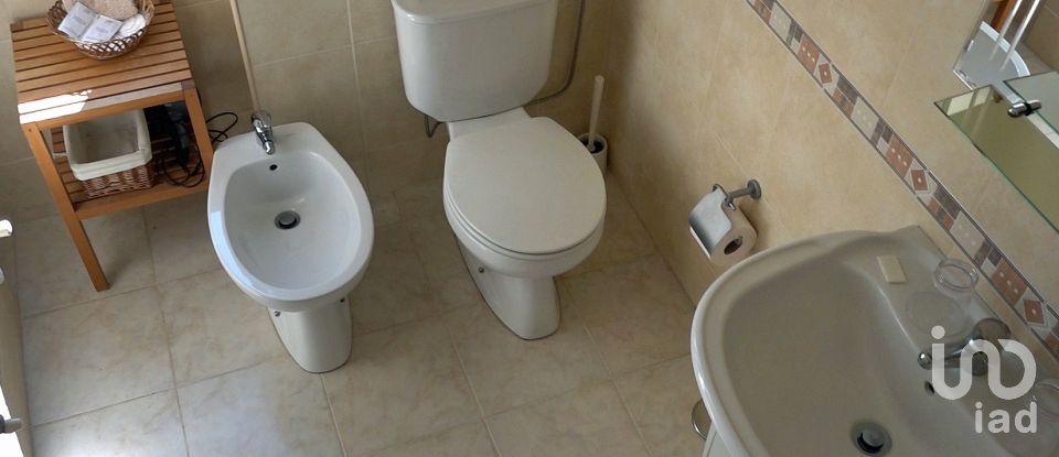 Farm T11 in Parada de Gonta of 800 m²