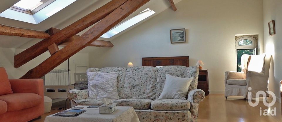 Farm T11 in Parada de Gonta of 800 m²