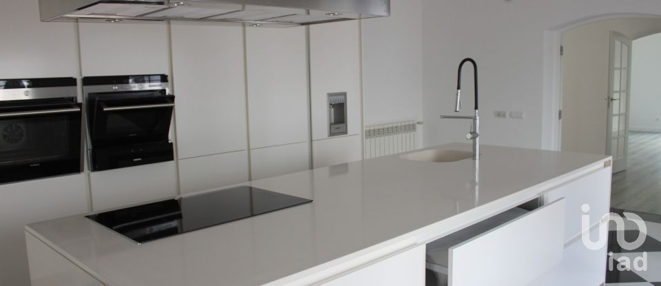 House T6 in Amoreira of 564 m²