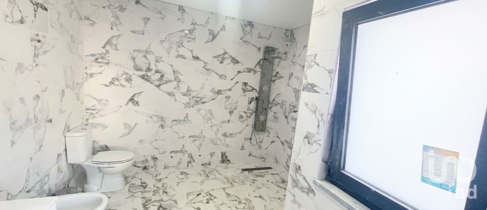 Lodge T4 in Santarém (Marvila), Santa Iria Da Ribeira De Santarém, Santarém (São Salvador) E Santarém (São Nicolau) of 508 m²