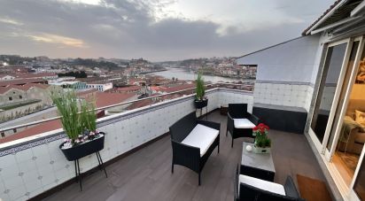 Block of flats in Santa Marinha E São Pedro Da Afurada of 270 m²