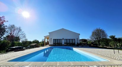 Maison T3 à Mexilhoeira Grande de 208 m²