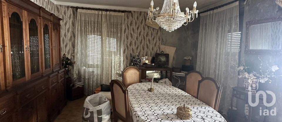 Village house T4 in Alvações do Corgo of 420 m²