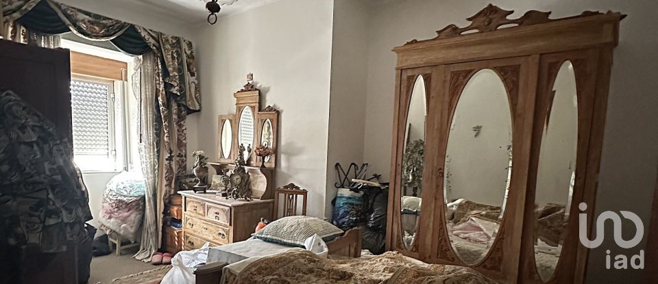 Village house T4 in Alvações do Corgo of 420 m²