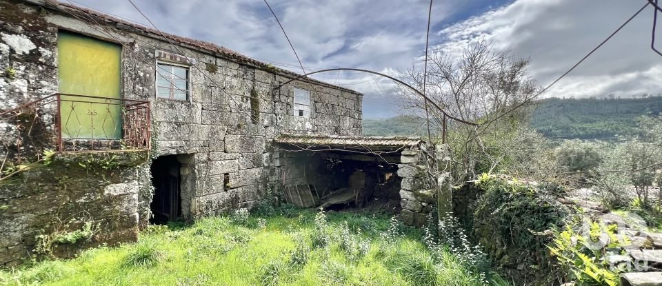 Casa de aldeia T0 em Cambra e Carvalhal de Vermilhas de 350 m²