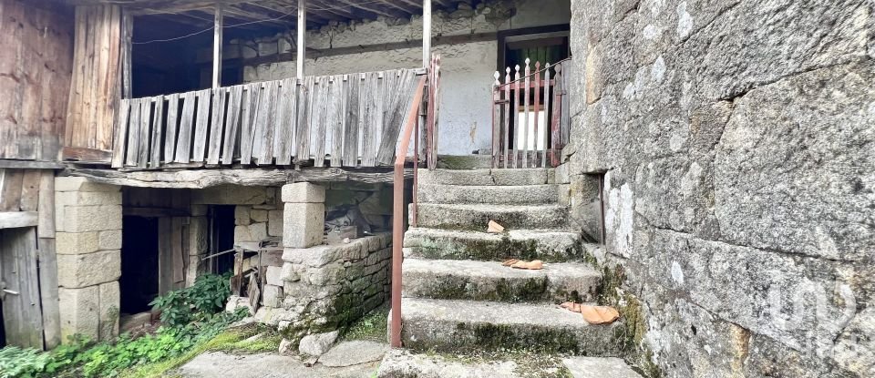 Casa de aldeia T0 em Cambra e Carvalhal de Vermilhas de 350 m²